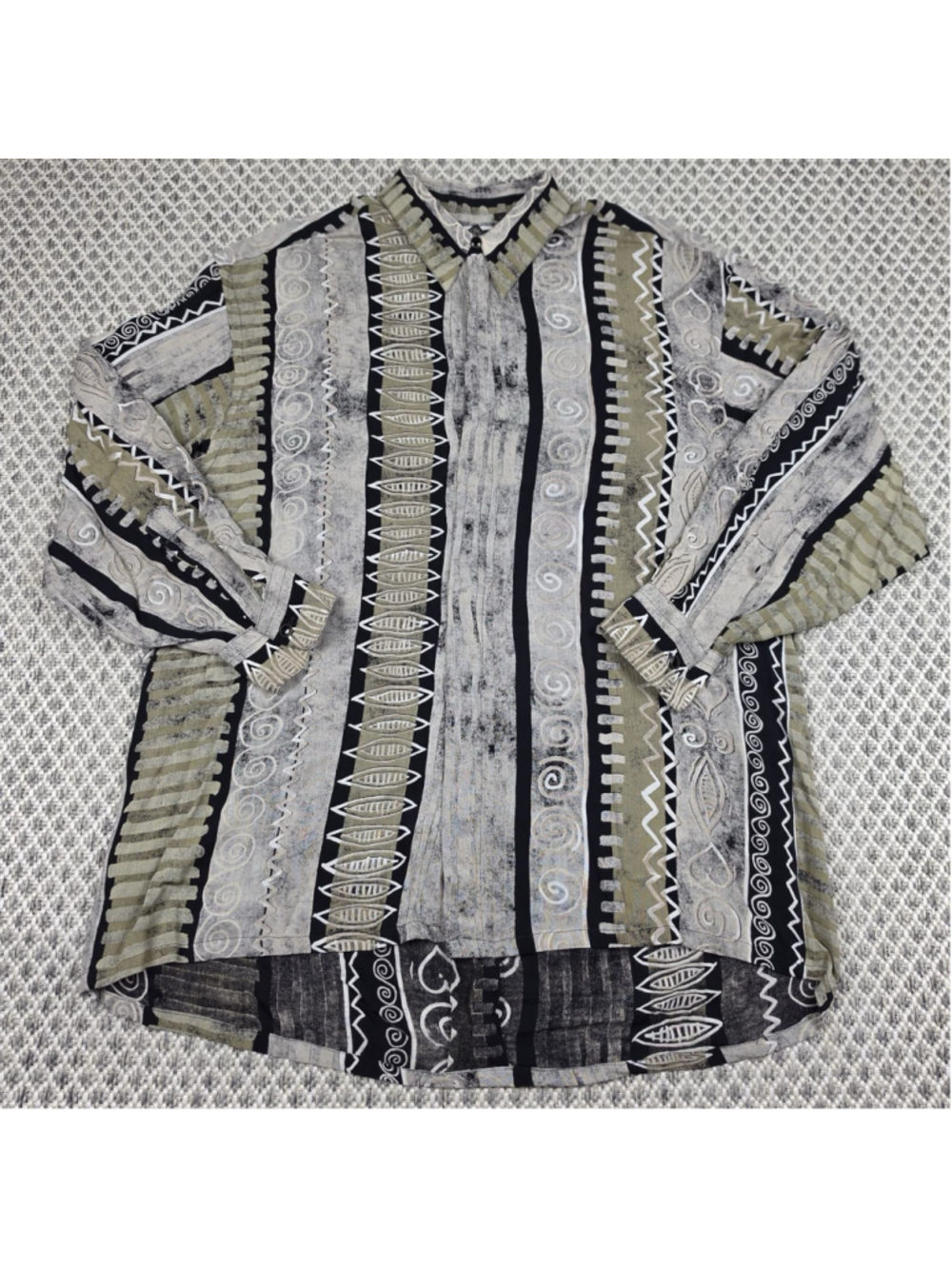 Vintage Serica Elite Sport Mens L Abstract Tribal Viscose Button Up Shirt Italy